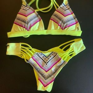 RIPCURL Bikini Set (Top & Bottom) Neon Yellow Smal